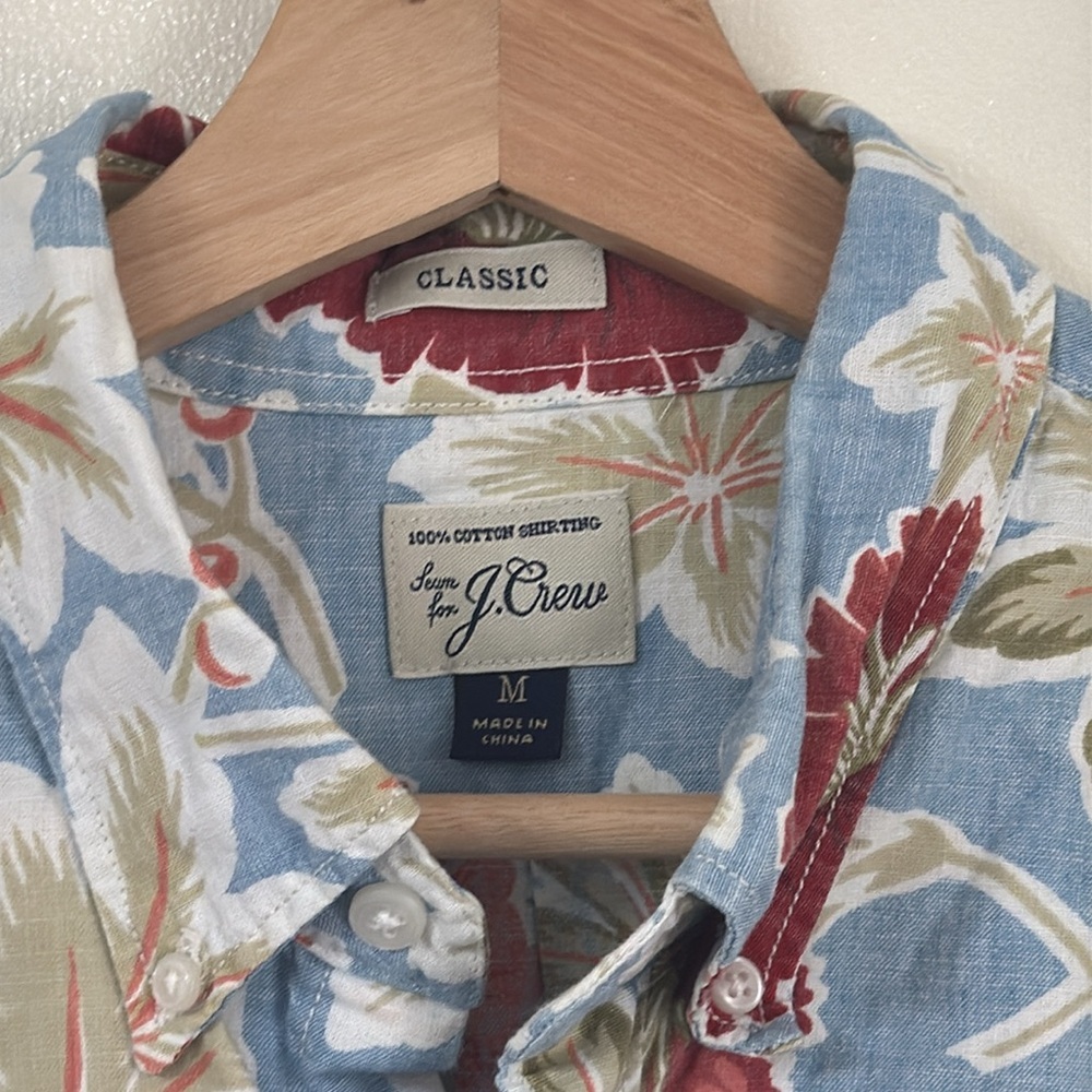 J. Crew 100% Cotton Floral Hawaiian Printed Classic Fit Button Down Shirt Size M - Picture 3 of 6